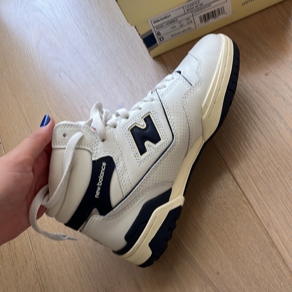 ALD New Balance 650R - White Navy - Picture 3 of 5